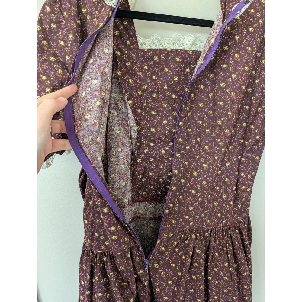 Vintage Plum Floral Calico Prairie Midi Dress Lace Trim Cottagecore XL Handmade - Picture 13 of 14